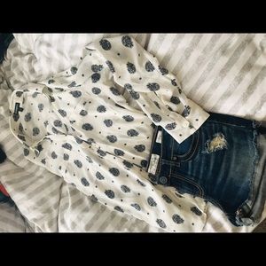 Express Brand Creme Portofino with Paisley Detail